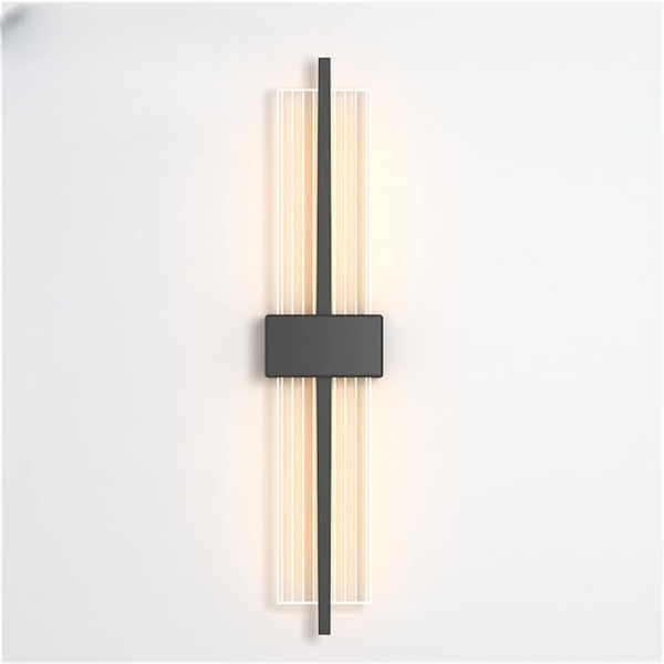 Modern Gold Vertical LED Wall Lamp - Image 5