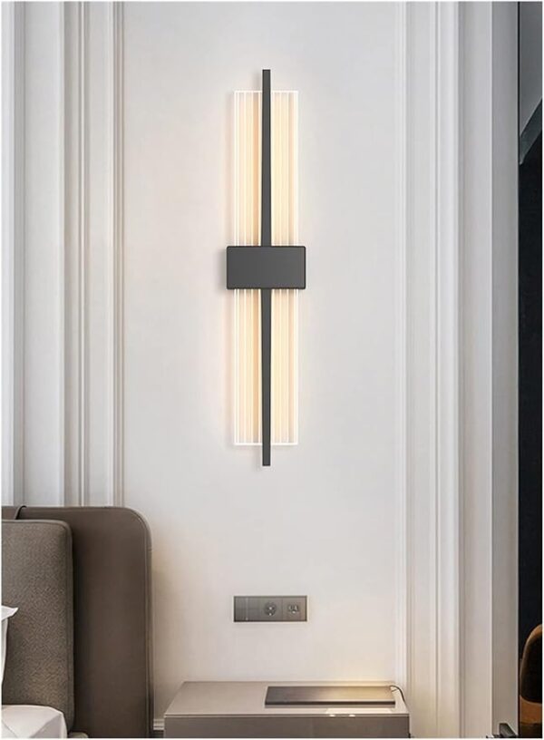 Modern Gold Vertical LED Wall Lamp - Image 2