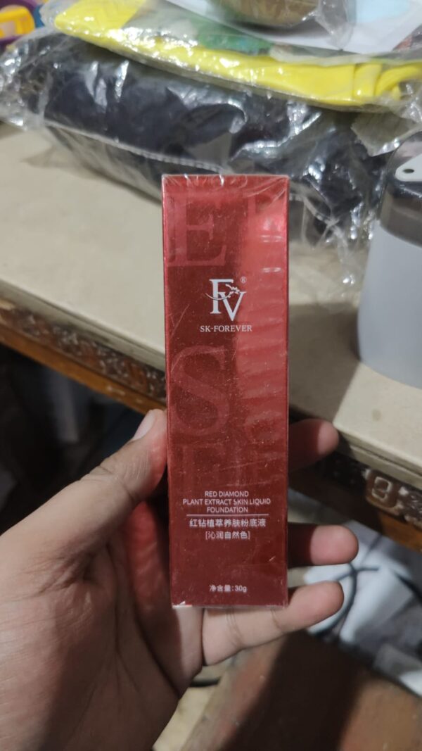 FV Foundation Oil Absorb Ivory Liquid Foundation - Image 5